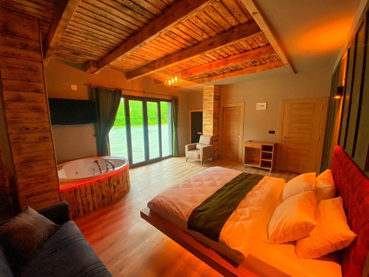 Bed and Breakfast Heaven Vip Wooden Palace Ardeşen Zewnętrze zdjęcie
