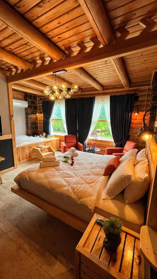 Bed and Breakfast Heaven Vip Wooden Palace Ardeşen Zewnętrze zdjęcie